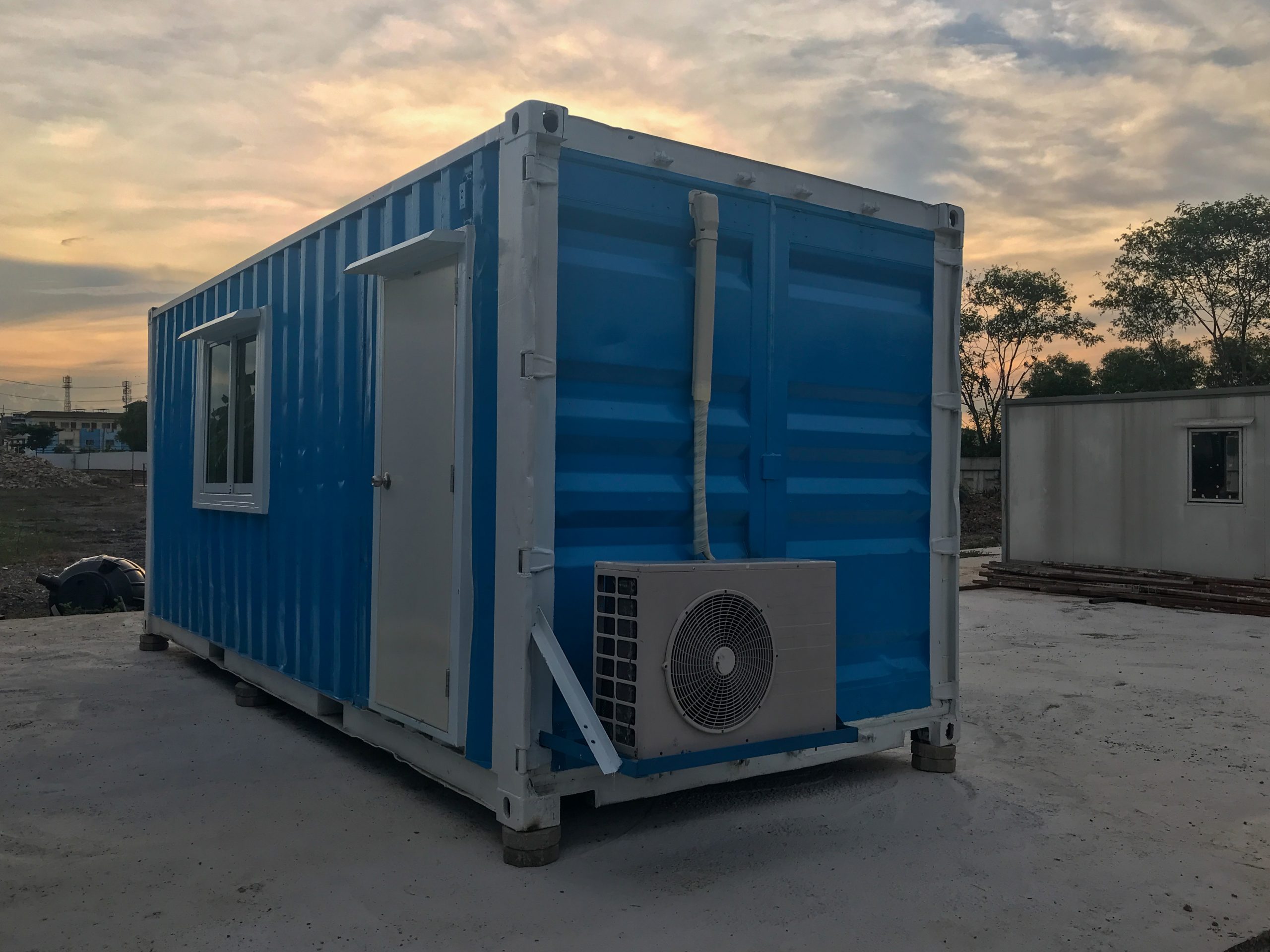 Unusual Uses for Shipping Containers – premierbox